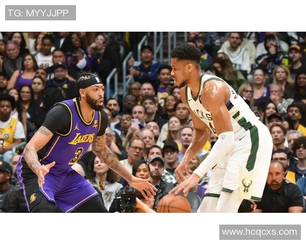 里夫斯调侃詹姆斯父子,湖人119-95胜雄鹿 里夫斯调侃詹姆斯父子,湖人119-95胜雄鹿